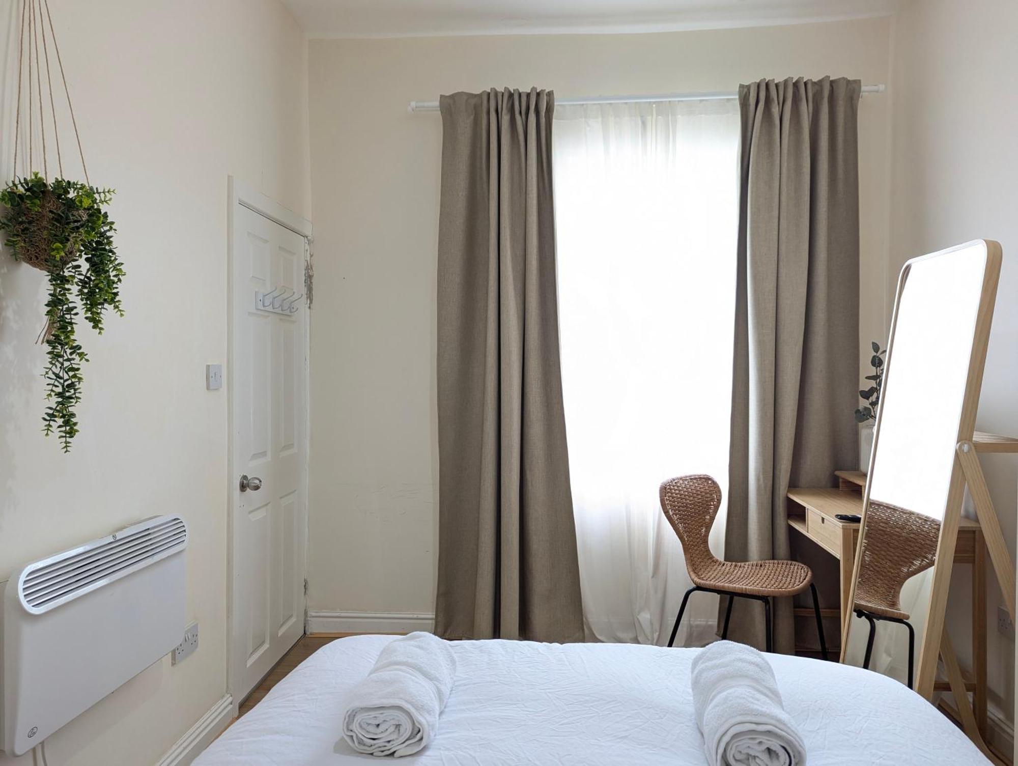 Guest Rooms In Anfiled Near Stadium, Free Parking Liverpool Ngoại thất bức ảnh